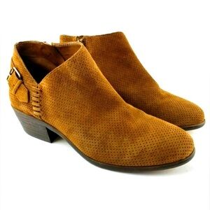 Vince Camuto Parveen Suede Ankle Bootie Chestnut Brown Size 9W